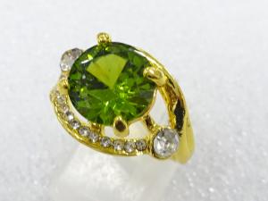 色石　指輪(18号)